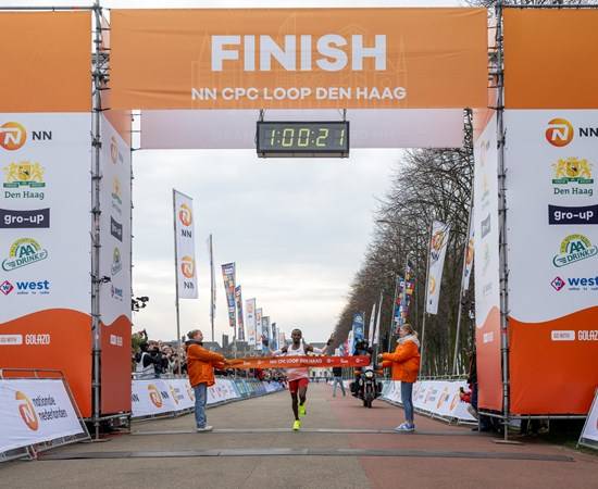 Abdi Nageeye pakt Nederlands Record Halve Marathon